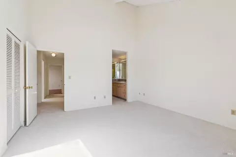 Bedroom - 51 Marin Ave, Sausalito, CA 94965 photo 2 of 9
