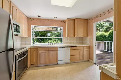 Kitchen - 51 Marin Ave, Sausalito, CA 94965 photo 1 of 2