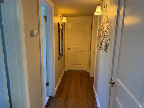 Entry Way - 1208 Amador St, Vallejo, CA 94590 photo 3 of 3
