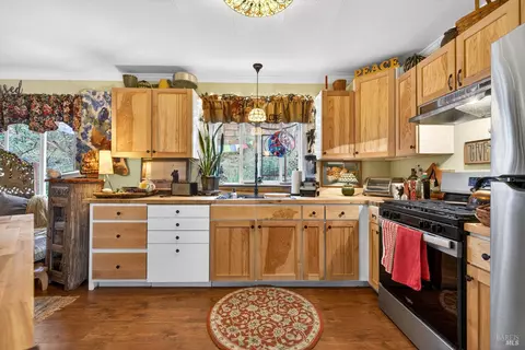 177 Marin Valley Dr, Novato, CA 94949