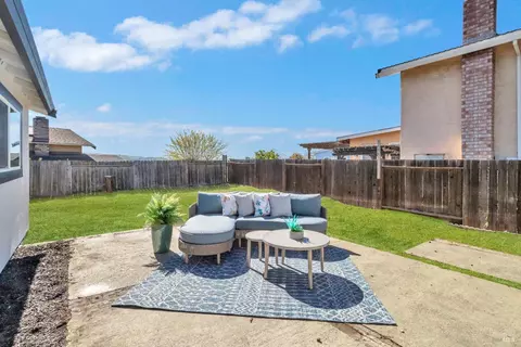 Exterior - 938 Sandy Cove Dr, Rodeo, CA 94572 photo 3 of 9