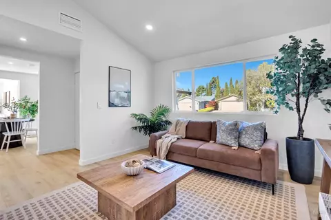 Living - 938 Sandy Cove Dr, Rodeo, CA 94572 photo 3 of 5