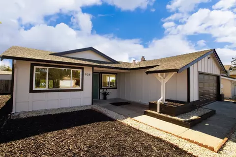 938 Sandy Cove Dr, Rodeo, CA 94572