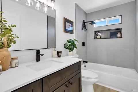 Bath - 938 Sandy Cove Dr, Rodeo, CA 94572 photo 1 of 3