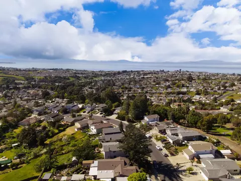 View/Area - 938 Sandy Cove Dr, Rodeo, CA 94572 photo 3 of 6