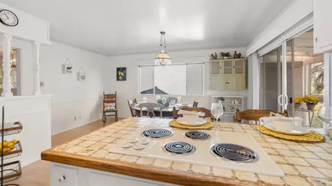 Kitchen - 1104 Birch Dr, Petaluma, CA 94952 photo 4 of 6