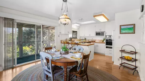 Dining - 1104 Birch Dr, Petaluma, CA 94952 photo 3 of 4