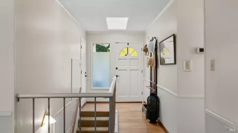 Entry Way - 1104 Birch Dr, Petaluma, CA 94952 photo 2 of 2
