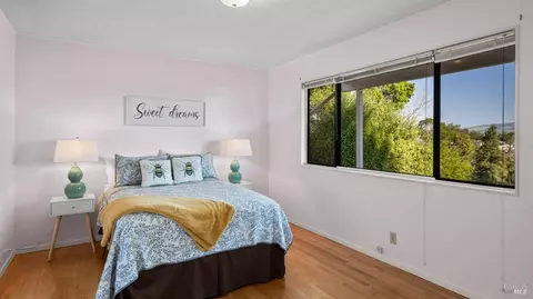 Bedroom - 1104 Birch Dr, Petaluma, CA 94952 photo 4 of 14