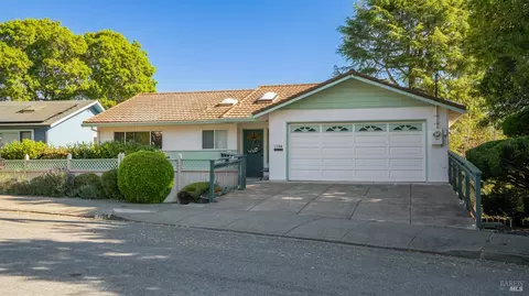 Exterior - 1104 Birch Dr, Petaluma, CA 94952 photo 2 of 26