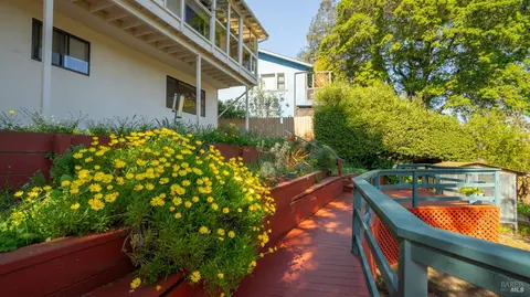Exterior - 1104 Birch Dr, Petaluma, CA 94952 photo 8 of 26