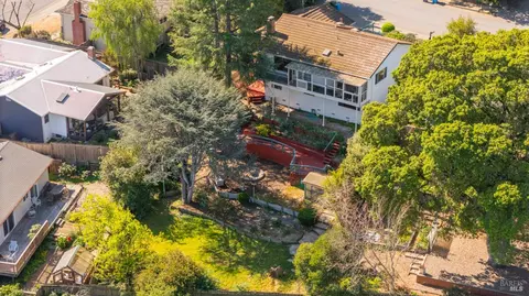 View/Area - 1104 Birch Dr, Petaluma, CA 94952 photo 5 of 9