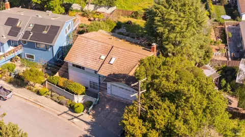 View/Area - 1104 Birch Dr, Petaluma, CA 94952 photo 7 of 9