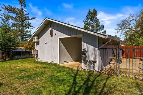 Exterior - 12 Cold Springs Rd, Angwin, CA 94508 photo 12 of 17