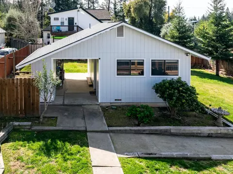 Exterior - 12 Cold Springs Rd, Angwin, CA 94508 photo 16 of 17