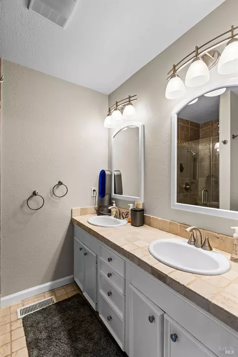 Bath - 12 Cold Springs Rd, Angwin, CA 94508 photo 1 of 4