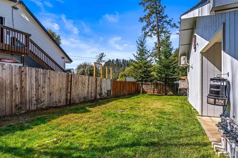 Exterior - 12 Cold Springs Rd, Angwin, CA 94508 photo 13 of 17