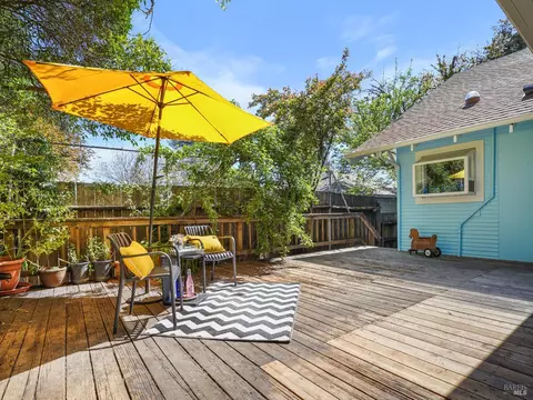 Exterior - 720 Grove Ave, Ukiah, CA 95482 photo 4 of 6