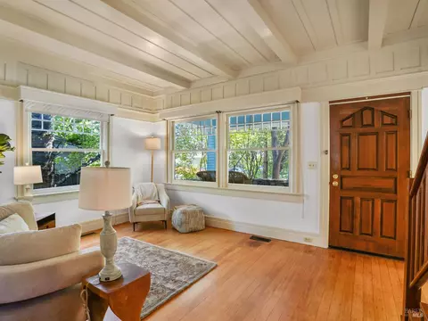 Entry Way - 720 Grove Ave, Ukiah, CA 95482 photo 2 of 4