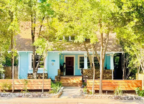 720 Grove Ave, Ukiah, CA 95482