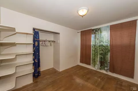 Bedroom - 141 Hillview Dr, Cloverdale, CA 95425 photo 4 of 5