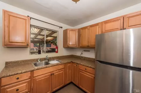 Kitchen - 141 Hillview Dr, Cloverdale, CA 95425 photo 3 of 3