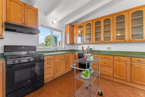 Kitchen - 246 Jordan St, Vallejo, CA 94591 photo 1 of 2