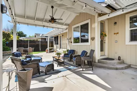 8484 Trione Cir, Windsor, CA 95492 photo 25