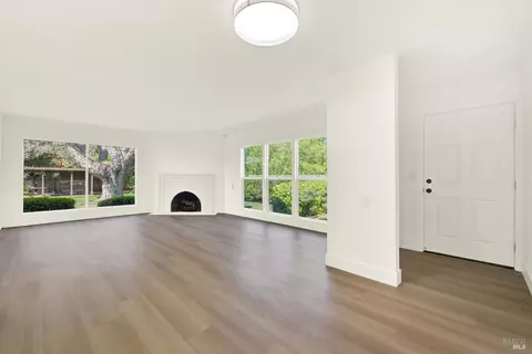 Living - 309 Hamilton Dr, Fairfield, CA 94533 photo 1 of 5