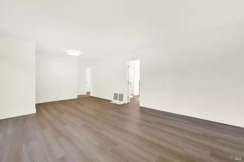 Living - 309 Hamilton Dr, Fairfield, CA 94533 photo 4 of 5