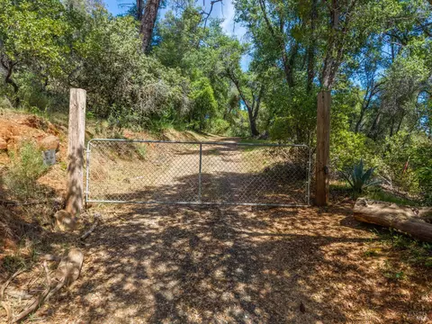 21168 Jerusalem Grade Rd, Lake, CA 95457