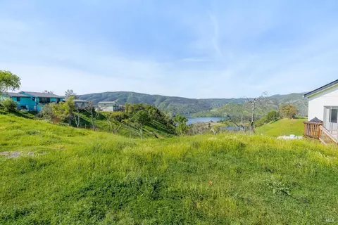 1085 Rimrock Dr, Napa, CA 94558