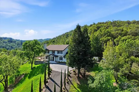 3277 Dry Creek Rd, Napa, CA 94558