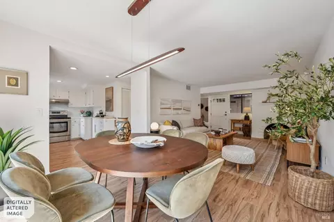 11 Pueblo Dr, San Rafael, CA 94903