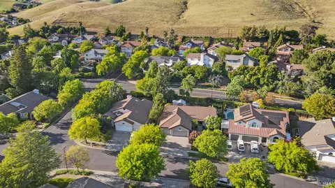 View/Area - 2236 Silver Fox Cir, Fairfield, CA 94534 photo 1 of 3