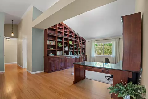 Entry Way - 2236 Silver Fox Cir, Fairfield, CA 94534 photo 2 of 3