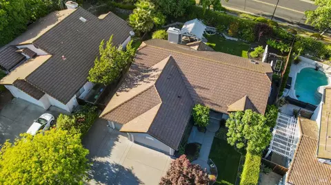 View/Area - 2236 Silver Fox Cir, Fairfield, CA 94534 photo 2 of 3
