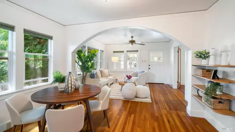 1160 Carr Ave, Santa Rosa, CA 95404