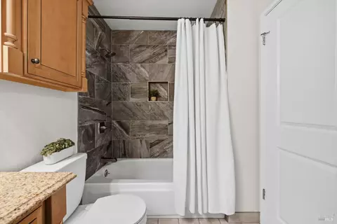 Bath - 130 Longview Dr, Vacaville, CA 95687 photo 2 of 5