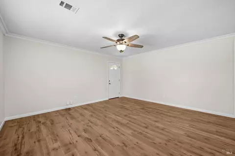 Living - 130 Longview Dr, Vacaville, CA 95687 photo 10 of 13