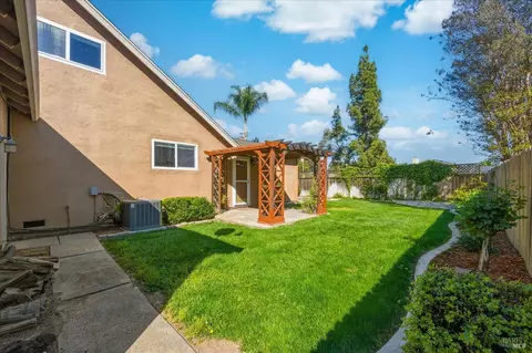 Exterior - 130 Longview Dr, Vacaville, CA 95687 photo 8 of 24