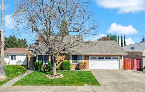 Exterior - 130 Longview Dr, Vacaville, CA 95687 photo 2 of 24