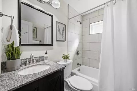 Bath - 130 Longview Dr, Vacaville, CA 95687 photo 4 of 5