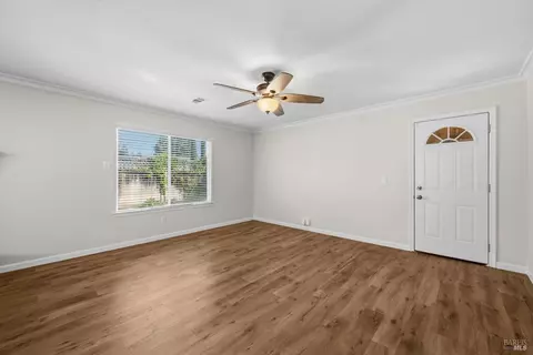 Living - 130 Longview Dr, Vacaville, CA 95687 photo 11 of 13