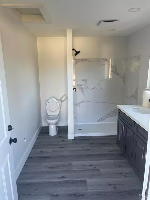 Bath - 4416 Solano Rd, Fairfield, CA 94533 photo 2 of 11
