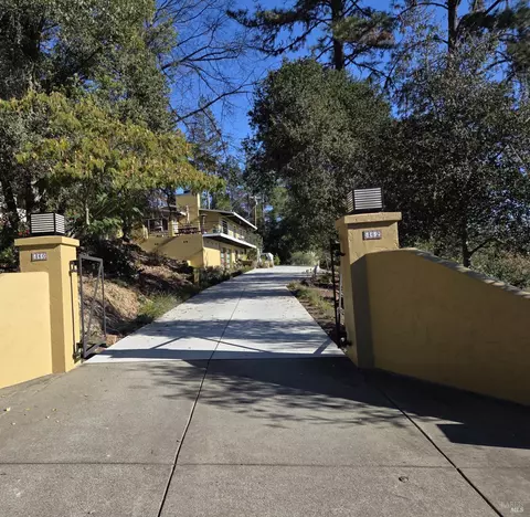 460 Bella Vista Dr, Angwin, CA 94508