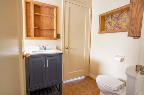 Bath - 490 Cornish Ln, Angwin, CA 94508 photo 2 of 3