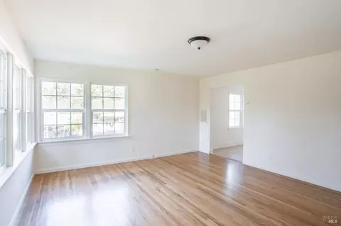 Living - 490 Cornish Ln, Angwin, CA 94508 photo 8 of 9