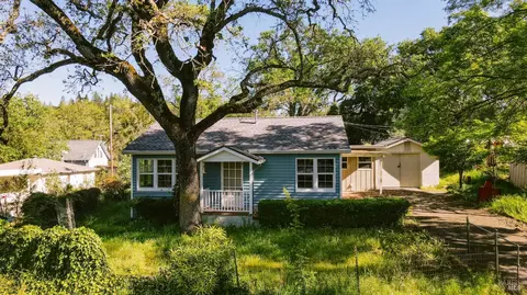 490 Cornish Ln, Angwin, CA 94508