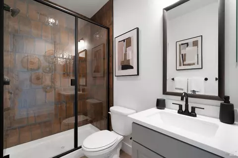 Bath - 516 Eagle Cir, Oakley, CA 94561 photo 2 of 4